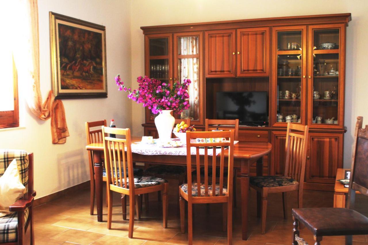 Casa Andreana Bed & Breakfast Uri Dış mekan fotoğraf